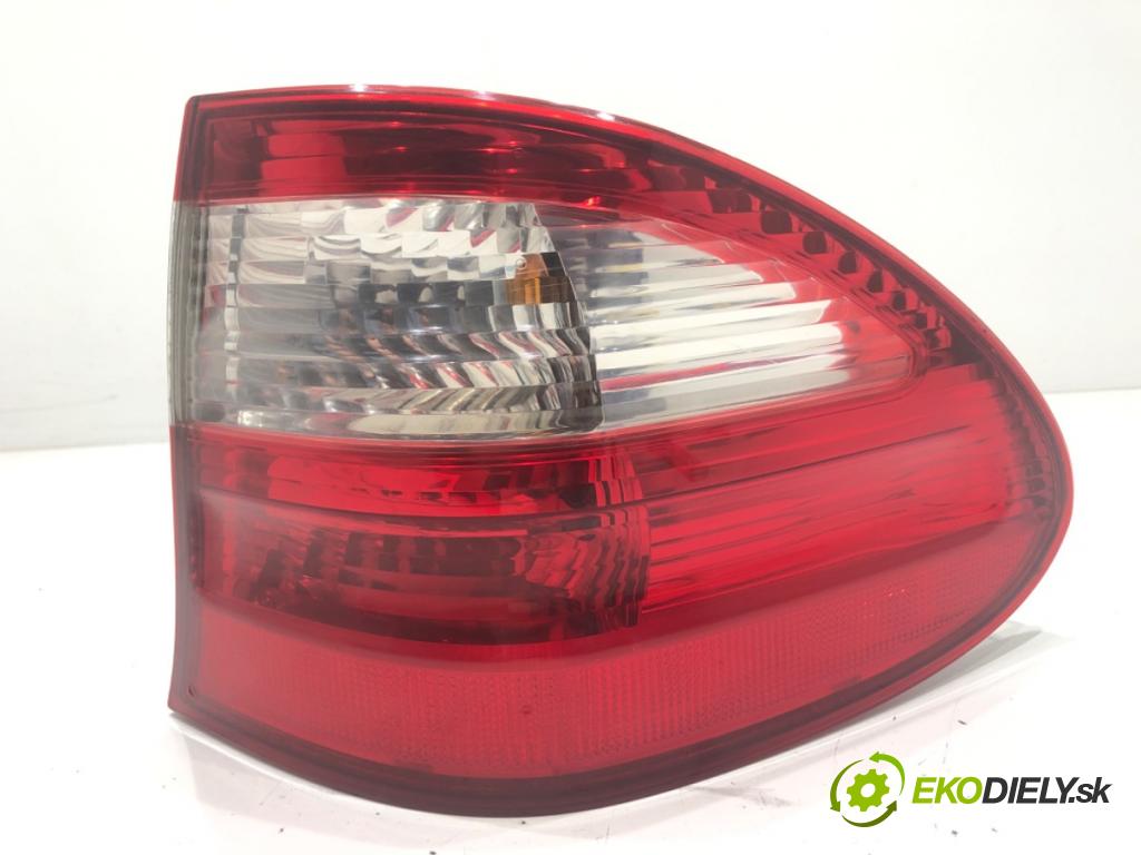 MERCEDES-BENZ S211 Kombi 2004 150 kW E 320 T CDI (211.226) 3222 světlo pravý zadní část 