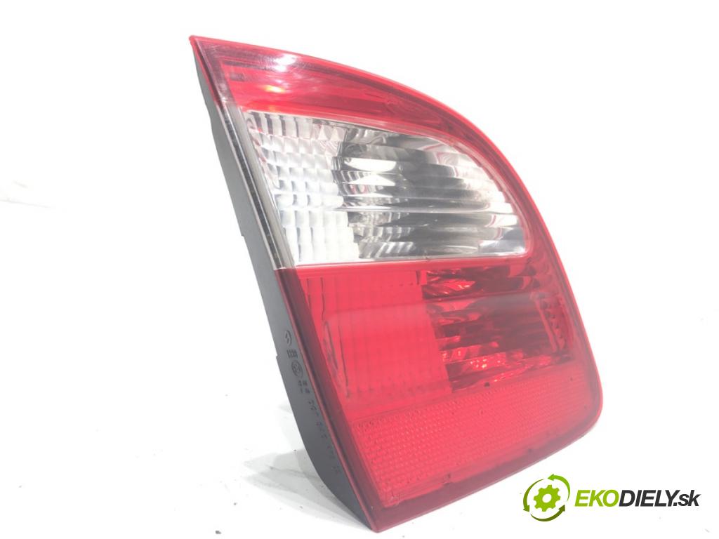 MERCEDES-BENZ S211 Kombi 2004 150 kW E 320 T CDI (211.226) 3222 světlo zadní část levá strana vnitřní A2118201364 (Klika dveří ostatní)