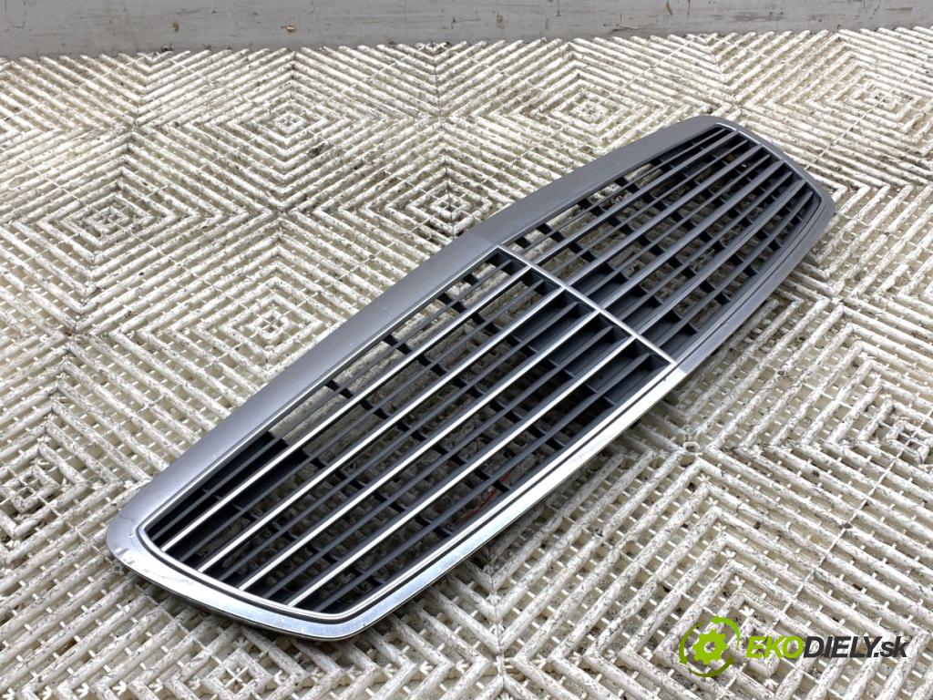 MERCEDES-BENZ S211 Kombi 2004 150 kW E 320 T CDI (211.226) 3222 mřížka maska  (Přední mřížka (maska chladiče))