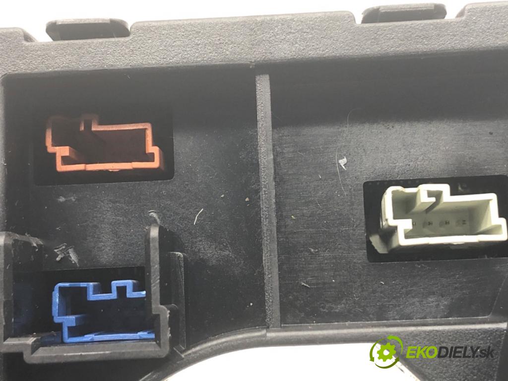 CITROEN C4 I liftback 2008 80 kW 1.6 16V 1587 Prepínač kombinovaný 96644965XT (Prepínacie páčky pod volantom)