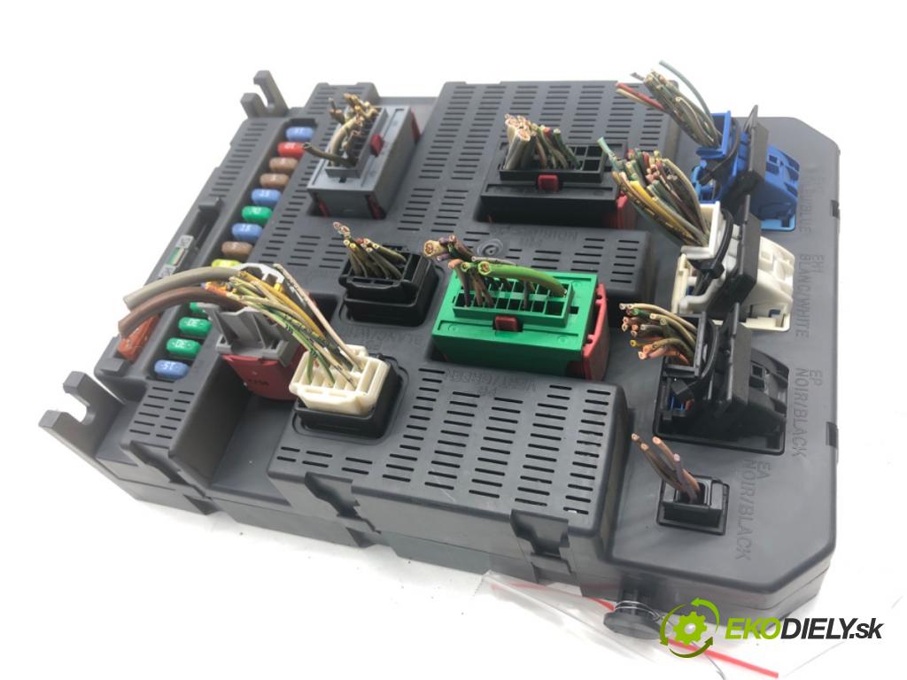 CITROEN C4 I liftback 2008 80 kW 1.6 16V 1587 modul BSI 9663798480 (Pojistková skříňka)