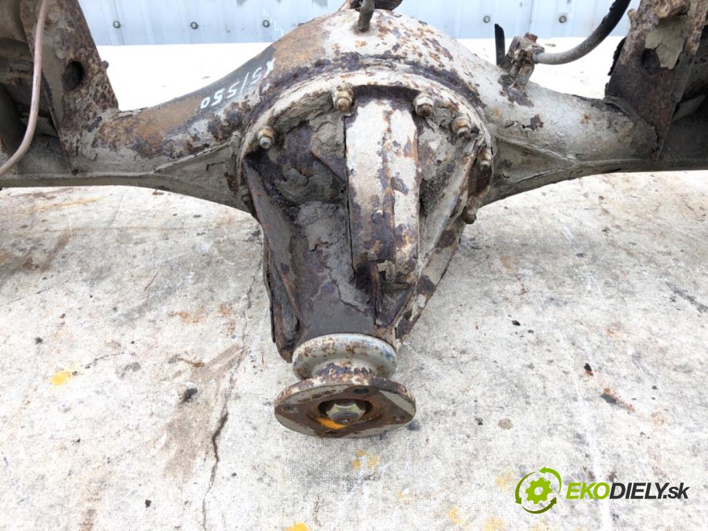 NISSAN PATHFINDER R50 samochód terenowy zamknięty 1997 125 kW 3.3 V6 4WD 3275 Most diferenciál zadní část