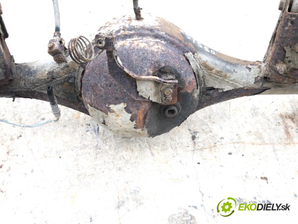 NISSAN PATHFINDER R50 samochód terenowy zamknięty 1997 125 kW 3.3 V6 4WD 3275 Most diferenciál zadní část