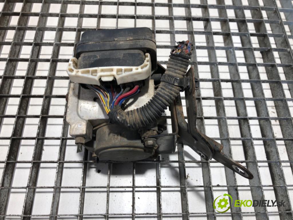 MITSUBISHI L 200 pick-up 2010 100 kW 2.5 DiD (KA4T) 2477 Pumpa ABS 113040-13040 (Pumpa ABS)