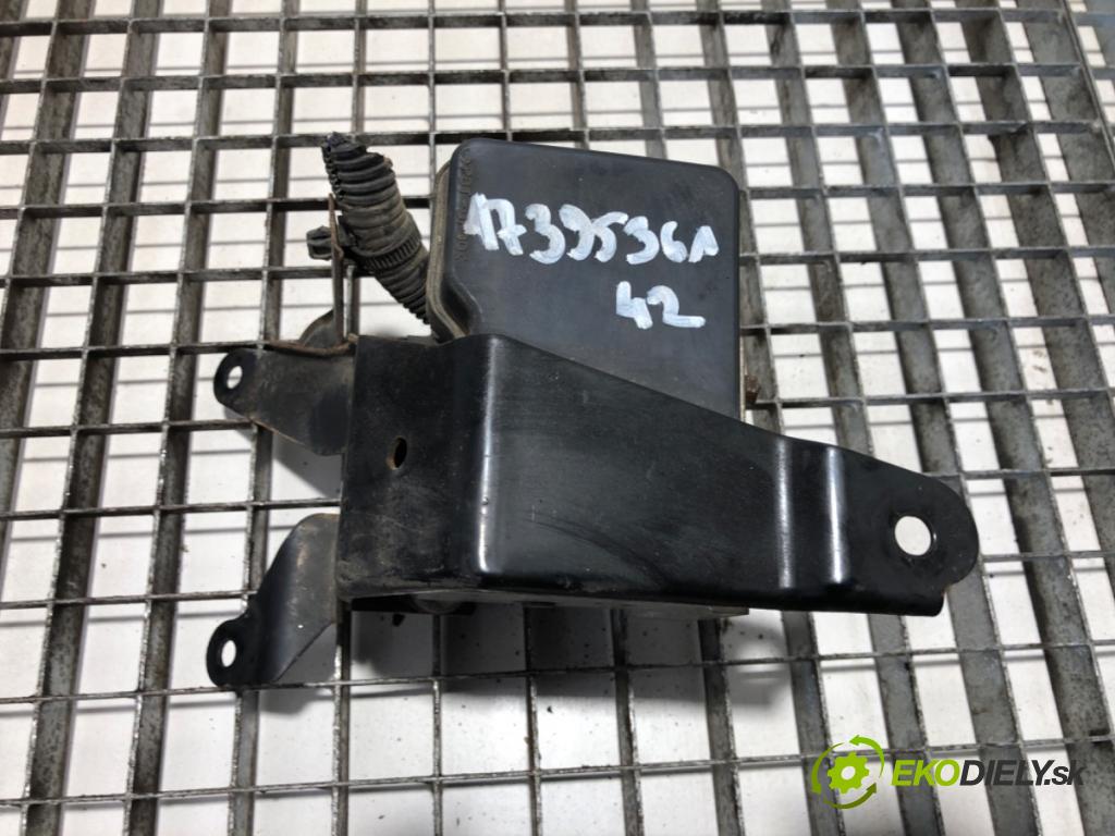 MITSUBISHI L 200 pick-up 2010 100 kW 2.5 DiD (KA4T) 2477 Pumpa ABS 113040-13040 (Pumpa ABS)