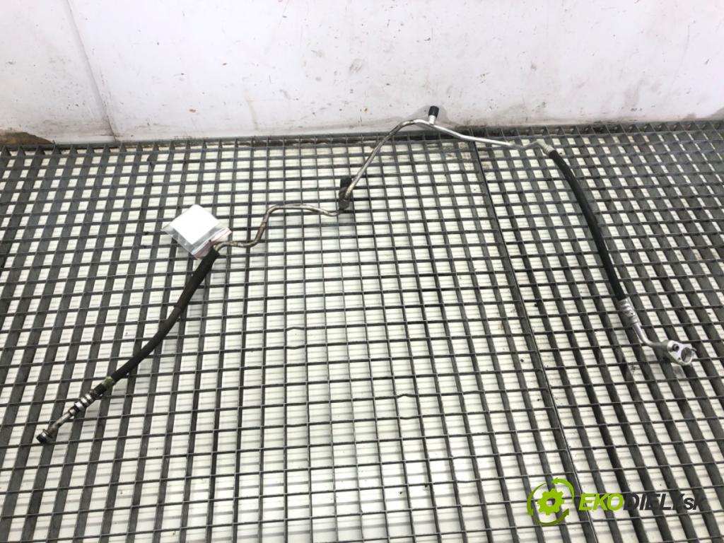 MERCEDES-BENZ S211 Kombi 2004 150 kW E 320 T CDI (211.226) 3222 rúrka klimatizácie  (Rúrka klimatizácie)