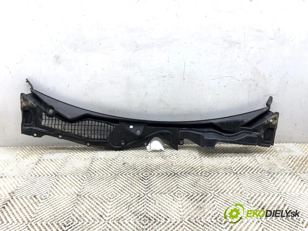 FORD USA MUSTANG VI coupe 2016 224 kW 3.7 V6 3726 Torpédo, plast pod čelné okno FR3B-63018A15 (Torpédo (plast pod čelným sklom))