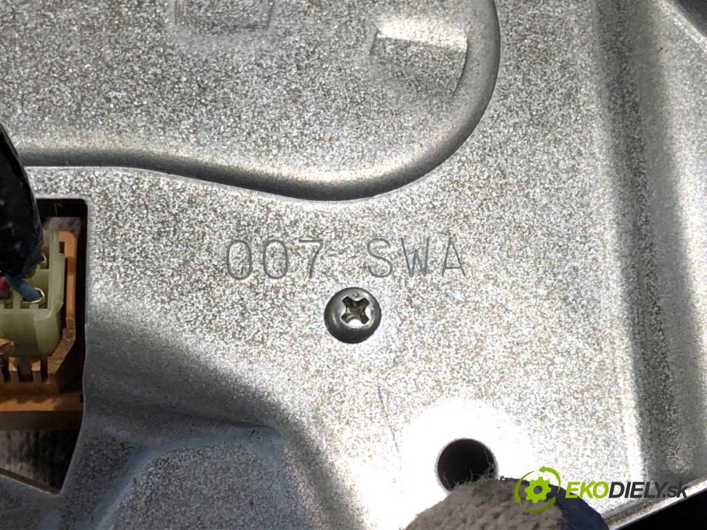 HONDA CR-V III SUV 2008 103 kW 2.2 i-CTDi 4WD (RE6) 2204 motor stěračů zadní část