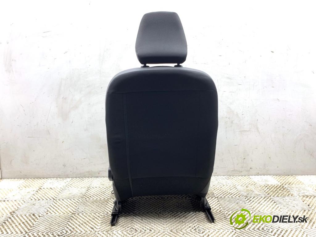 RENAULT EXPRESS Nadwozie pełne/minivan 2022 70 kW 1.5 Blue dCi 95 (F6AB) 1461 sedadlo pravý přední část