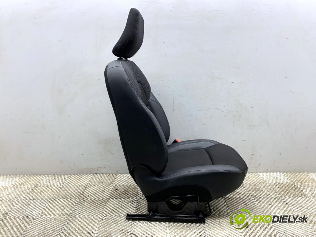 RENAULT EXPRESS Nadwozie pełne/minivan 2022 70 kW 1.5 Blue dCi 95 (F6AB) 1461 sedadlo pravý přední část