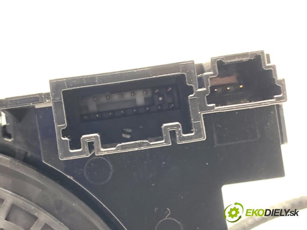 RENAULT EXPRESS Nadwozie pełne/minivan 2022 70 kW 1.5 Blue dCi 95 (F6AB) 1461 kroužek slimák airbag  (Airbag)