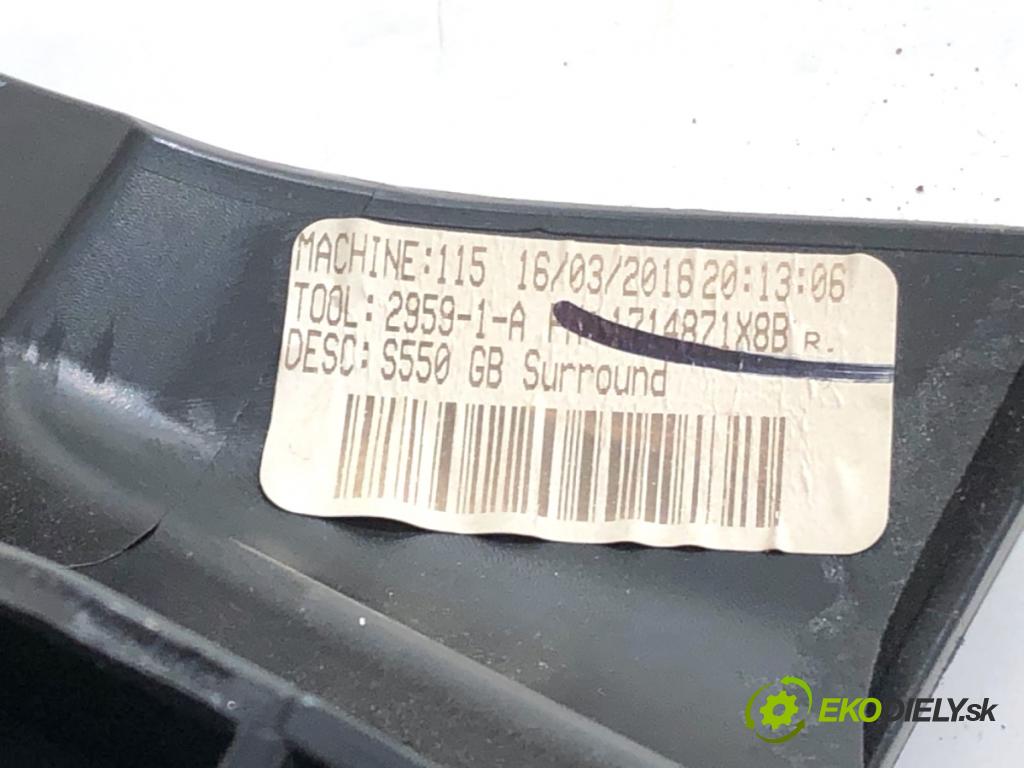 FORD USA MUSTANG VI coupe 2016 224 kW 3.7 V6 3726 Priehradka, kastlík spolujazdca  (Priehradka (kastlík))
