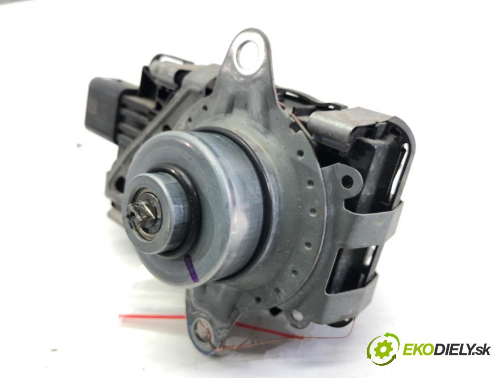 AUDI A7 C8 liftback 2023 195 kW 45 TFSI Mild Hybrid quattro 1984 modul nastavovač REDUCER: 0CX927755A