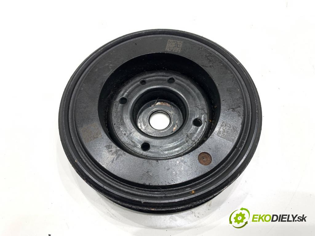 AUDI A7 C8 liftback 2023 195 kW 45 TFSI Mild Hybrid quattro 1984 koleso kolesová hriadeľa 06H105243Q (Remenica)