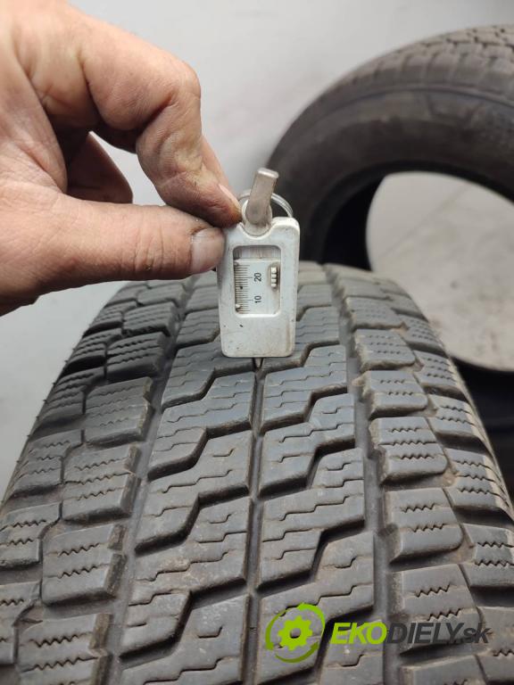 --- ---      PNEUMATIKY: VÍCENÁ SEZÓNA: 205/65 R15