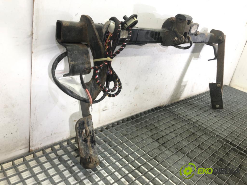 PEUGEOT 3008 nadwozie wielkoprzestrzenne (MPV) 2010 115 kW 1.6 THP 1598 Hák tažné zařízení  (Tažné zařízení)