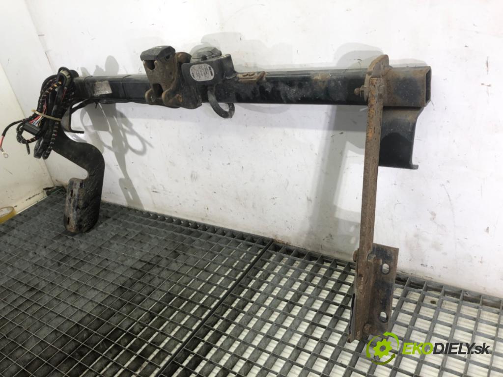 PEUGEOT 3008 nadwozie wielkoprzestrzenne (MPV) 2010 115 kW 1.6 THP 1598 Hák tažné zařízení  (Tažné zařízení)