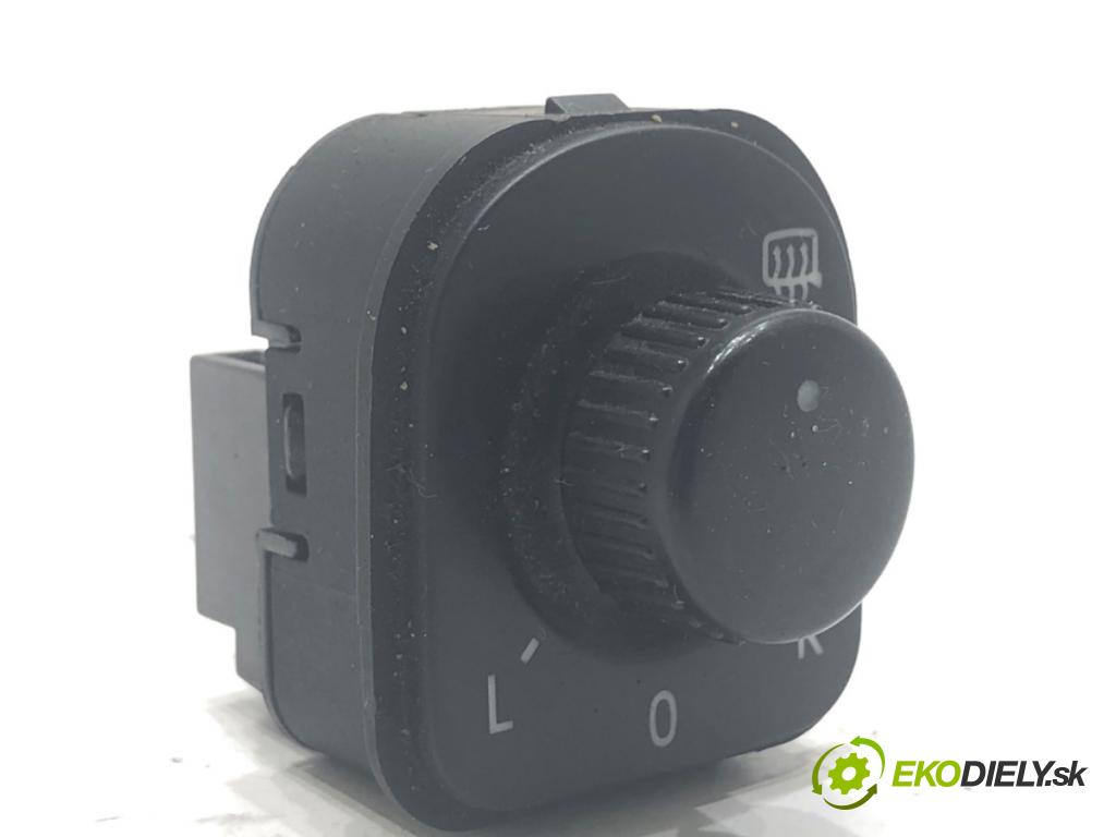 SEAT ALHAMBRA II nadwozie wielkoprzestrzenne (MPV) 2011 103 kW 2.0 TDI 1968 Prepínač nastavenia spätných zrkadiel 1K0959565K (Prepínacie páčky pod volantom)