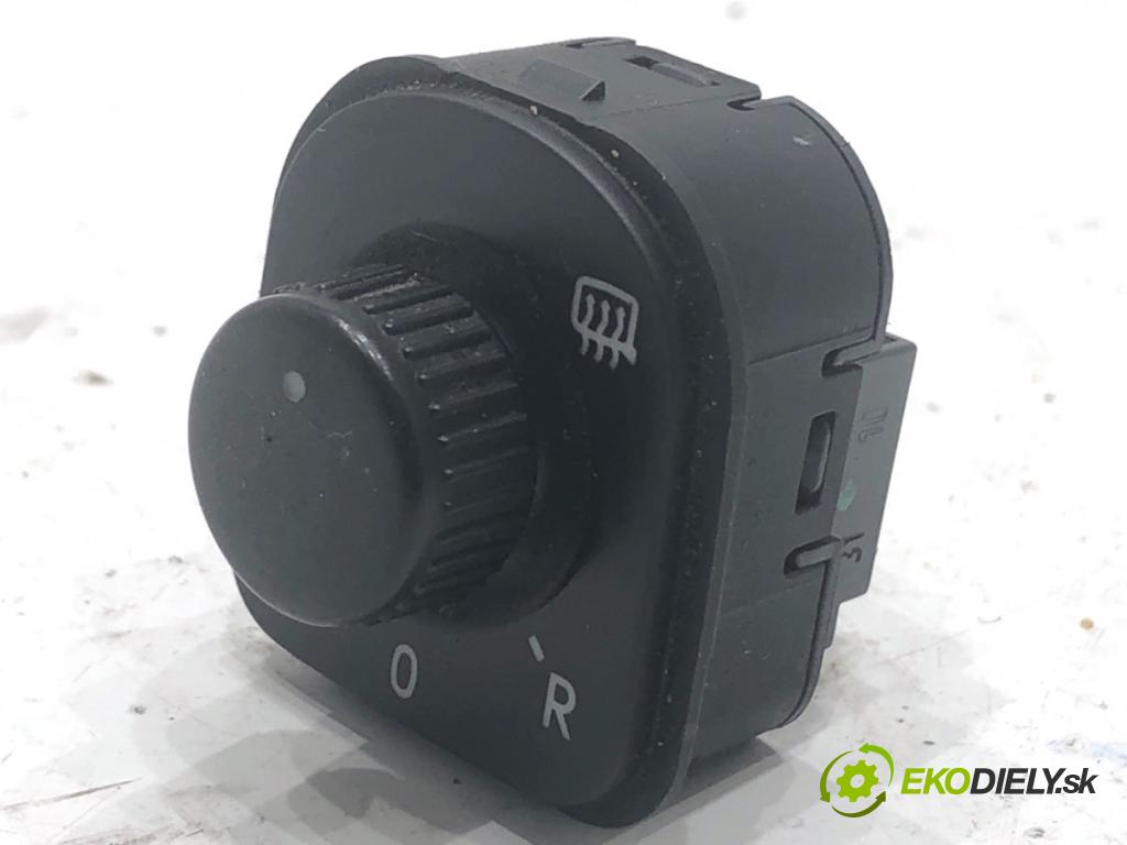 SEAT ALHAMBRA II nadwozie wielkoprzestrzenne (MPV) 2011 103 kW 2.0 TDI 1968 Prepínač nastavenia spätných zrkadiel 1K0959565K (Prepínacie páčky pod volantom)