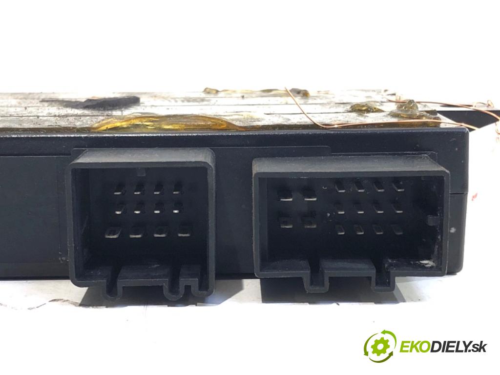 SEAT ALHAMBRA II nadwozie wielkoprzestrzenne (MPV) 2011 103 kW 2.0 TDI 1968 Modul ťažného oka 1K0907383F (Riadiaca jednotka ostatné)