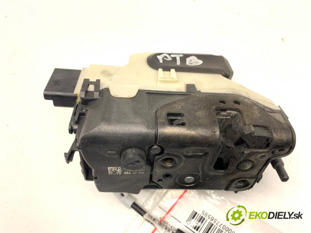 OPEL COMBO D Nadwozie pełne/minivan 2024 81 kW 1.2 1199 zámok Dvere pravy zad 221720