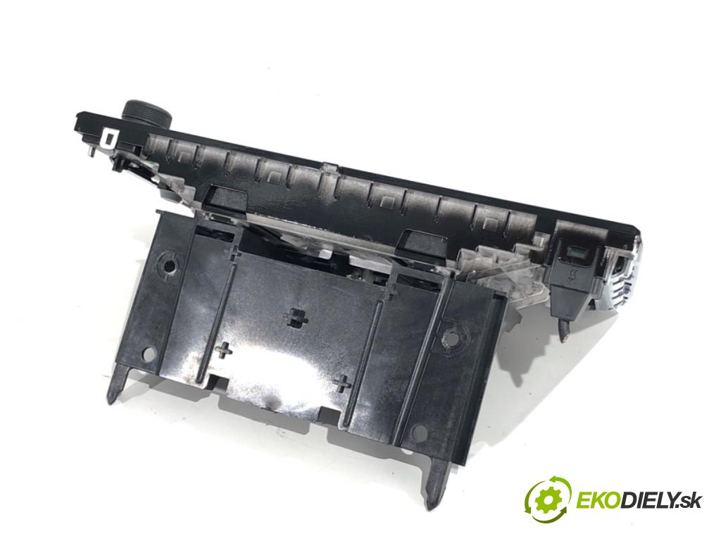 OPEL COMBO D Nadwozie pełne/minivan 2024 81 kW 1.2 1199 Dislpej 20230440 (Prístrojová doska)