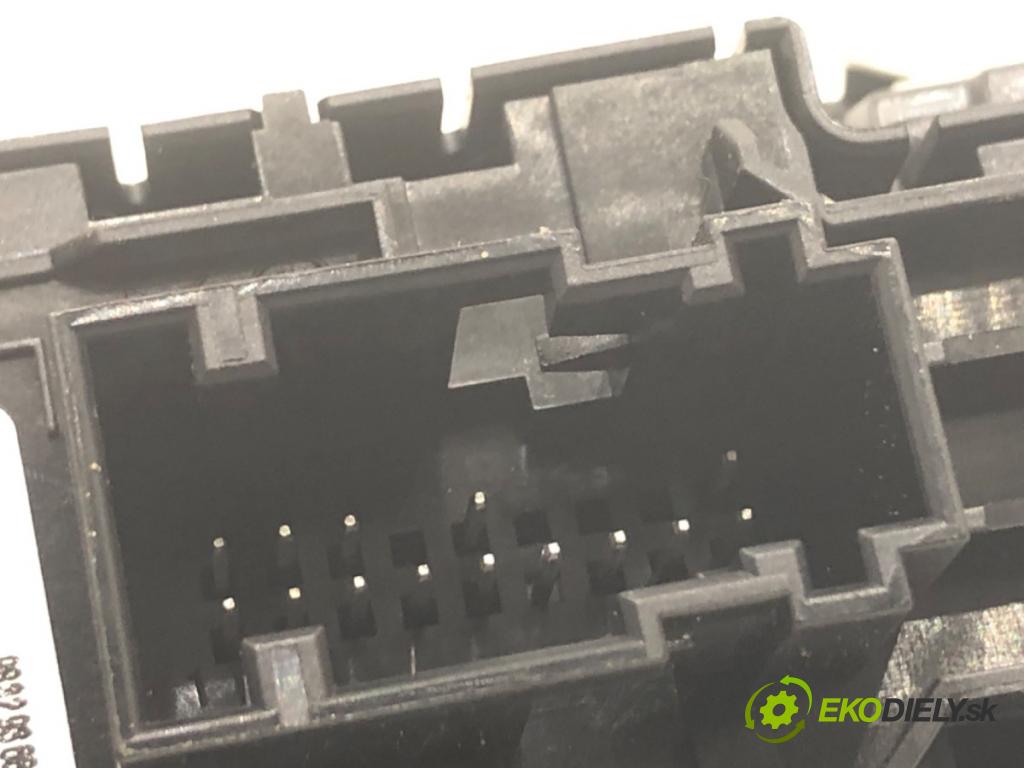 OPEL COMBO D Nadwozie pełne/minivan 2024 81 kW 1.2 1199 Prepínač okien 98329388ZD (Prepínacie páčky pod volantom)