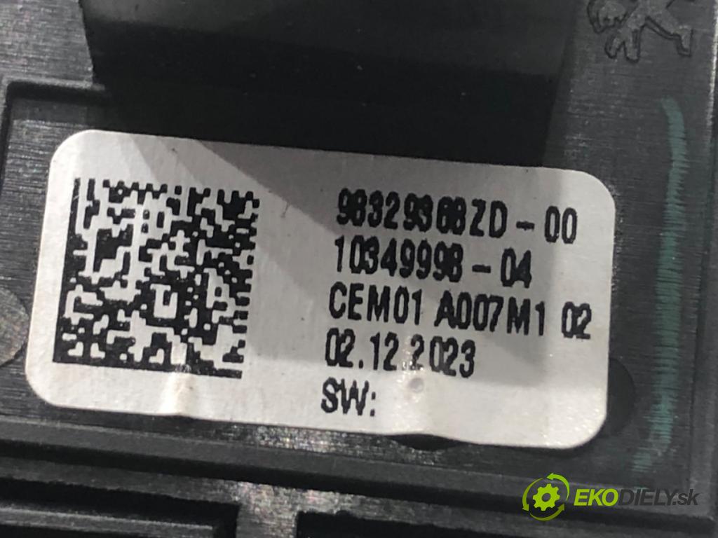 OPEL COMBO D Nadwozie pełne/minivan 2024 81 kW 1.2 1199 Prepínač okien 98329388ZD (Prepínacie páčky pod volantom)