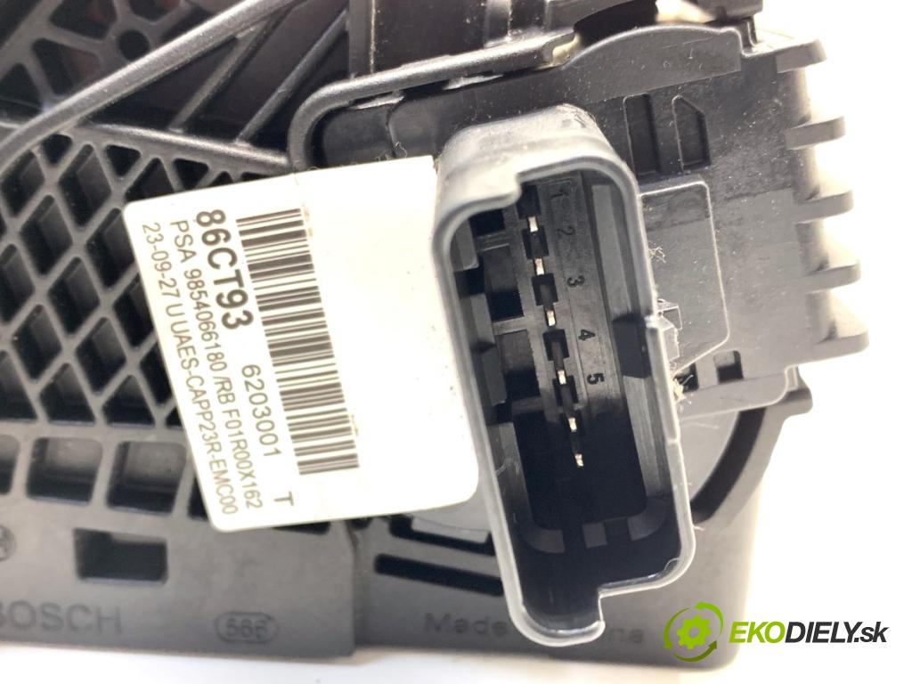 OPEL COMBO D Nadwozie pełne/minivan 2024 81 kW 1.2 1199 Potenciometer plynu 9854066180 (Potenciometer plynového pedálu)