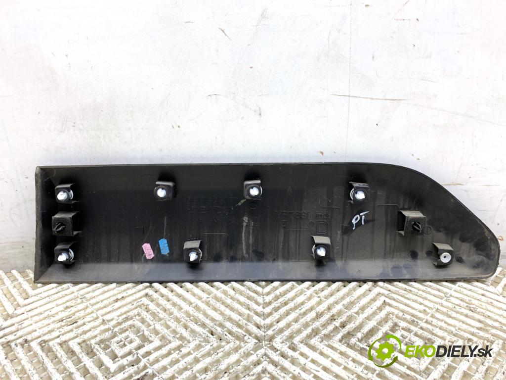 OPEL COMBO D Nadwozie pełne/minivan 2024 81 kW 1.2 1199 lišta dveře pravý zadní část 9817695177