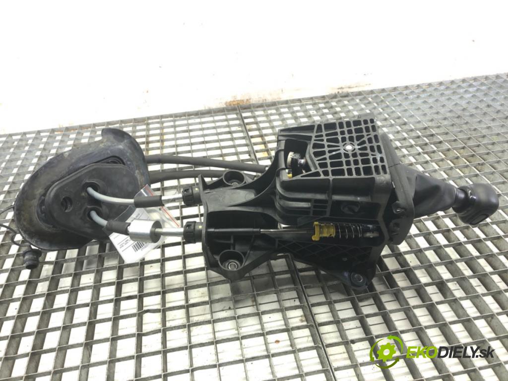 OPEL COMBO D Nadwozie pełne/minivan 2024 81 kW 1.2 1199 Kulisa 9850389980 (Rýchlostná páka (kulisa))