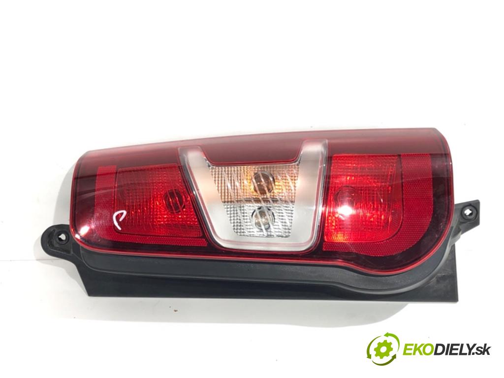 OPEL COMBO D Nadwozie pełne/minivan 2024 81 kW 1.2 1199 světlo pravý zadní část 9820554880