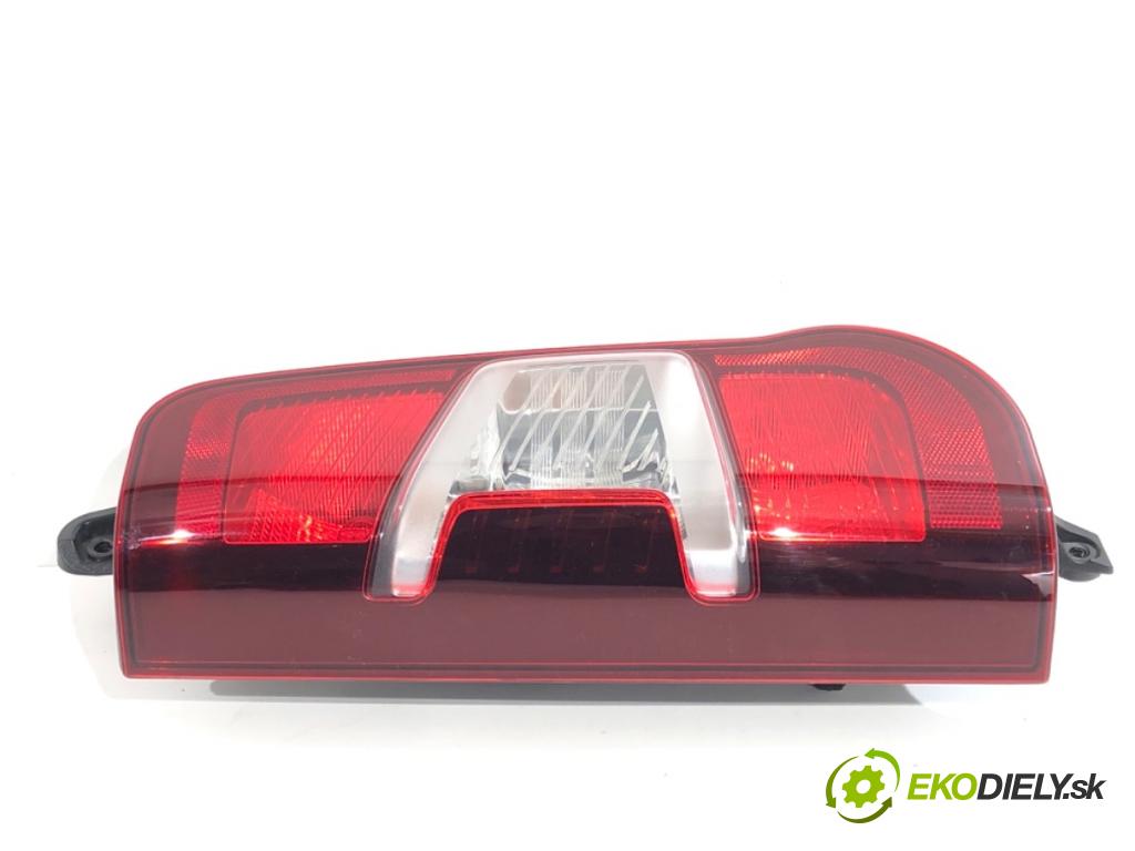 OPEL COMBO D Nadwozie pełne/minivan 2024 81 kW 1.2 1199 světlo levý zadní část 9819235880