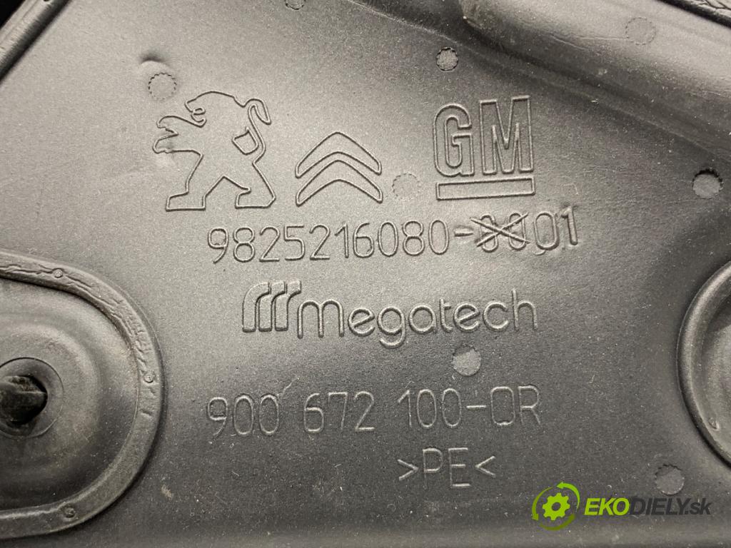 OPEL COMBO D Nadwozie pełne/minivan 2024 81 kW 1.2 1199 trojuhelník blatníka pravý 9825216080