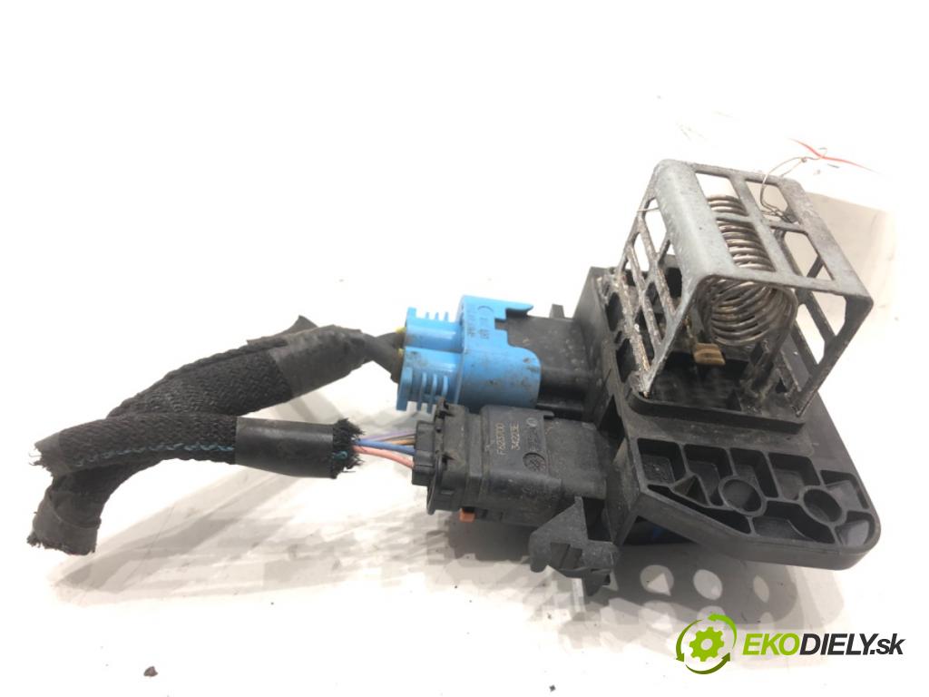 OPEL COMBO D Nadwozie pełne/minivan 2024 81 kW 1.2 1199 odpor rezistor ventilátoru chladiče 9847019780
