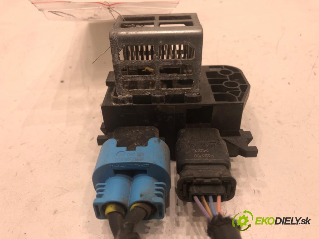 OPEL COMBO D Nadwozie pełne/minivan 2024 81 kW 1.2 1199 odpor rezistor ventilátoru chladiče 9847019780
