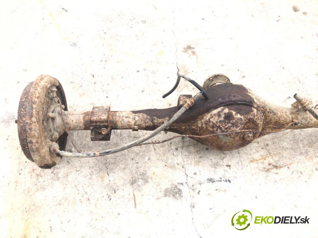 DAIHATSU FEROZA samochód terenowy zamknięty 1994 62 kW 1.6 16V 4x4 1590 Most diferenciál zadní část
