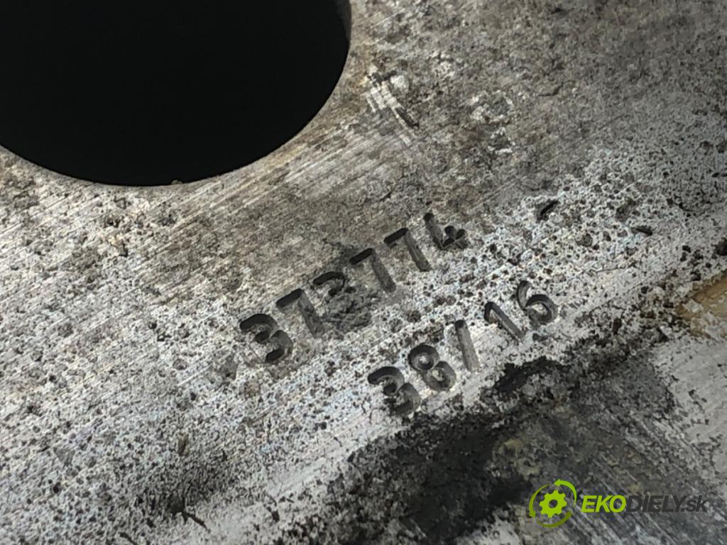 OPEL ASTRA K liftback 2016 92 kW 1.4 Turbo (68) 1399 výztuha nárazníka zadní část  (Zadní výztuha)