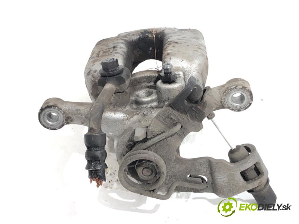 OPEL ASTRA K liftback 2016 92 kW 1.4 Turbo (68) 1399 brzdič třmen levý zadní část