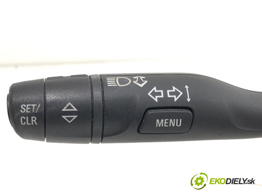 OPEL ASTRA K liftback 2016 92 kW 1.4 Turbo (68) 1399 Prepínač kombinovaný  (Prepínacie páčky pod volantom)