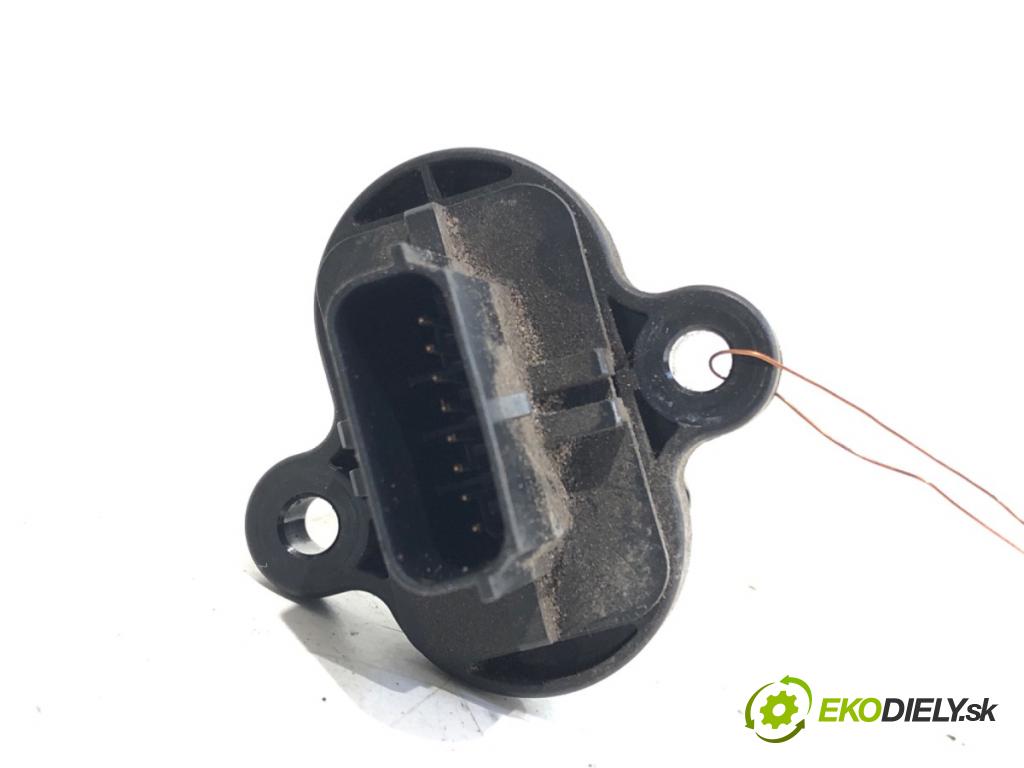 OPEL ASTRA K liftback 2016 92 kW 1.4 Turbo (68) 1399 Váha vzduchu 12671625 (Váha vzduchu)