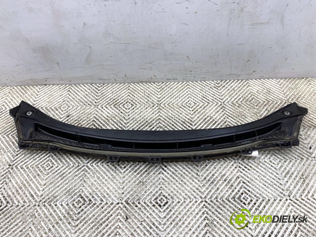 OPEL ASTRA K liftback 2016 92 kW 1.4 Turbo (68) 1399 Torpédo, plast pod čelné okno 39019109 (Torpédo (plast pod čelným sklom))