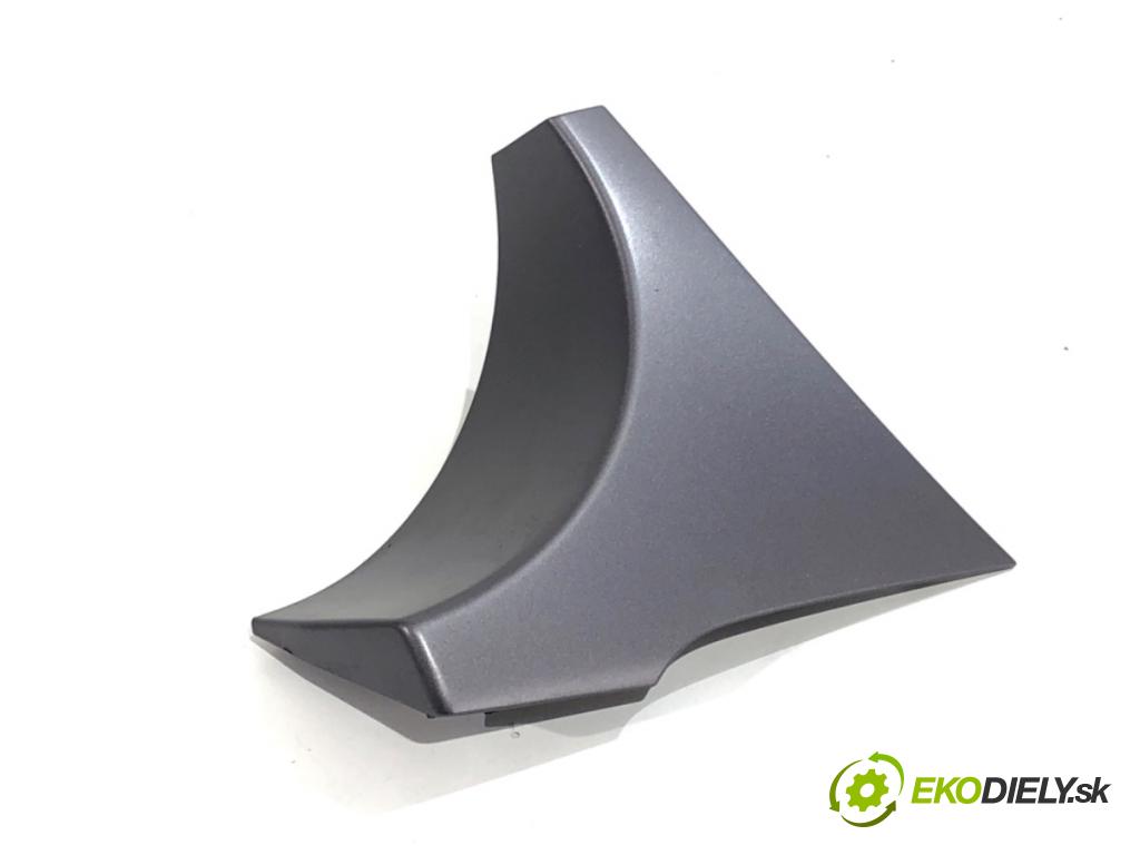 OPEL ASTRA K liftback 2016 92 kW 1.4 Turbo (68) 1399 lišty kryt 13413019 39039741 (Lišta)