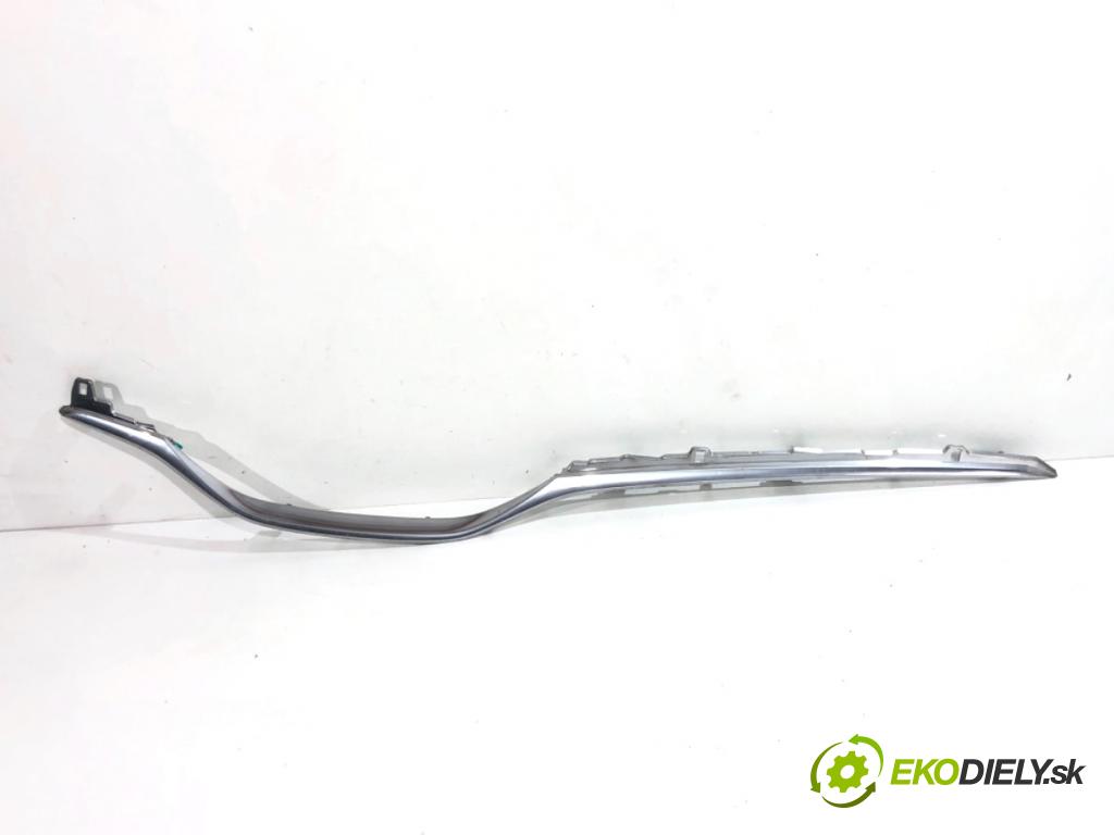 OPEL ASTRA K liftback 2016 92 kW 1.4 Turbo (68) 1399 lišty kryt 13413019 39039741 (Lišta)