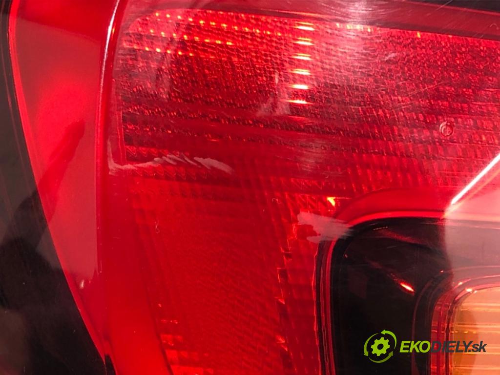 OPEL ASTRA K liftback 2016 92 kW 1.4 Turbo (68) 1399 světlo levý zadní část