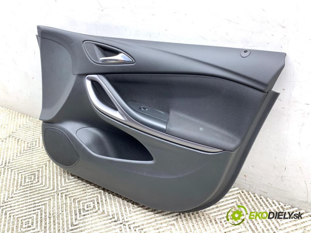 OPEL ASTRA K liftback 2016 92 kW 1.4 Turbo (68) 1399 ča dveře pravý přední část