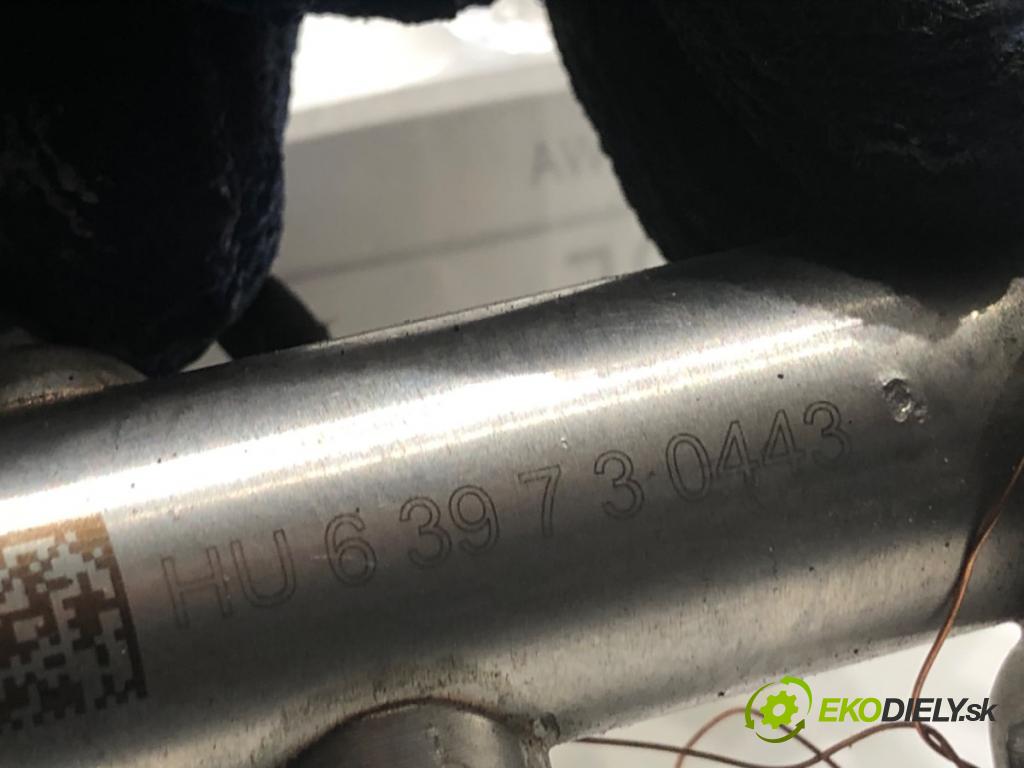 OPEL ASTRA K liftback 2016 92 kW 1.4 Turbo (68) 1399 Lišta vstrekovacia 12672583 (Vstrekovacia lišta)