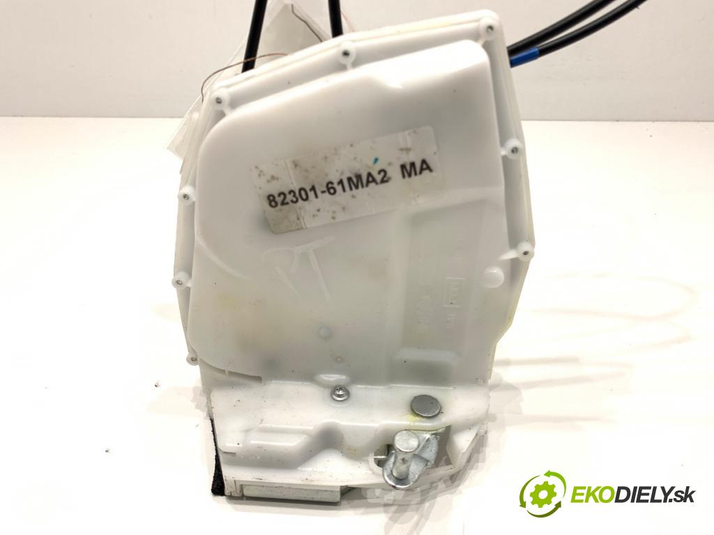 SUZUKI SX4 liftback 2021 95 kW 1.4 Hybrid (Mild Hybrid) (AKK 414) 1373 zámok dveře pravý zadní část 82301-61MA2