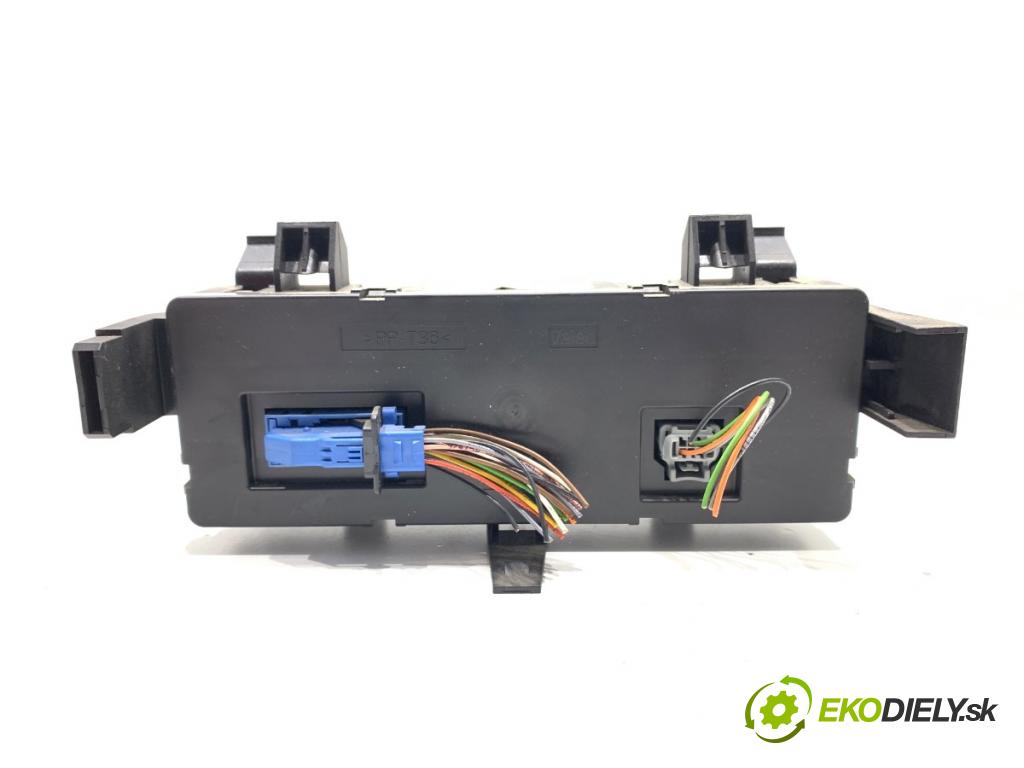 CITROEN C3 liftback 2004 50 kW 1.4 HDi 1398 Panel ovládania kúrenia 96377775XT (Prepínacie páčky pod volantom)