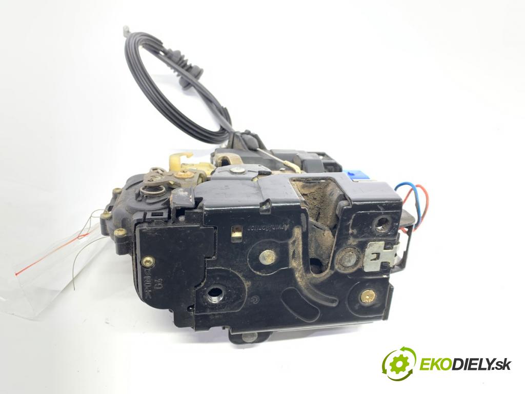 SKODA FABIA I liftback 2005 55 kW 1.4 16V 1390 zámok Dvere ľavy predný 3B1837015AM